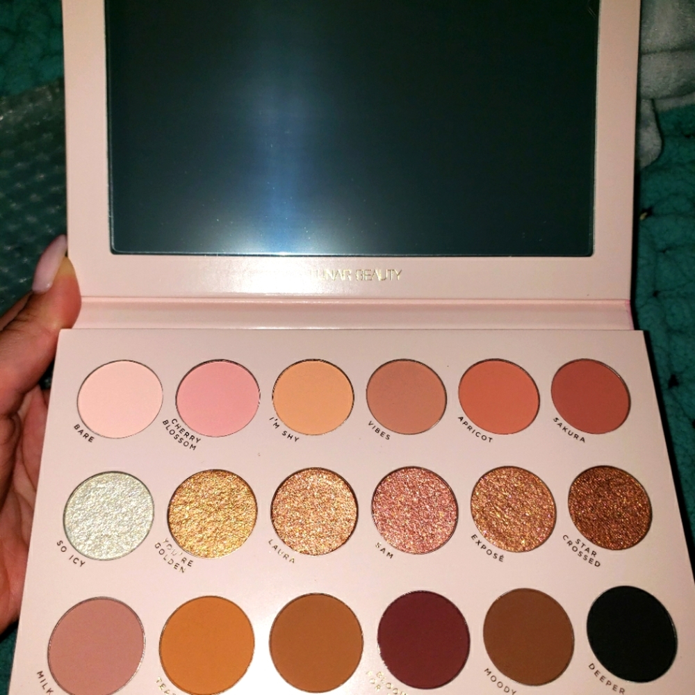 LUNAR BEAUTY  Nude Prism